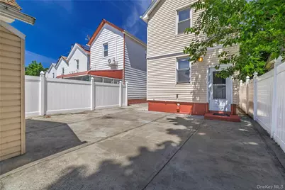 16814 110th Road, Jamaica, NY 11433 - Photo 18