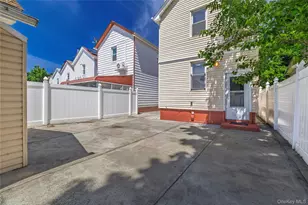 168-14 110th Rd, Jamaica, NY 11433 - Photo 18