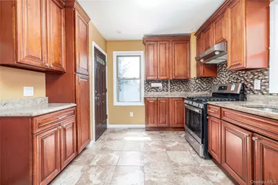 16814 110th Road, Jamaica, NY 11433 - Photo 10