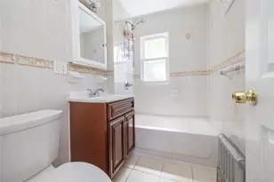 168-14 110th Rd, Jamaica, NY 11433 - Photo 14