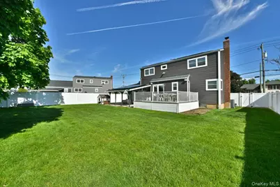 383 Violet Street, Massapequa Park, NY 11762 - Photo 34
