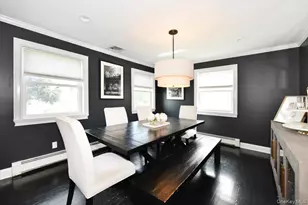 383 Violet St, Massapequa Park, NY 11762 - Photo 10