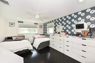 383 Violet St, Massapequa Park, NY 11762 - Photo 22