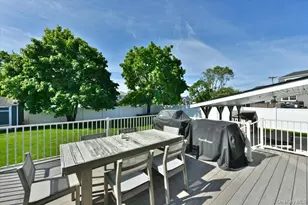 383 Violet St, Massapequa Park, NY 11762 - Photo 30