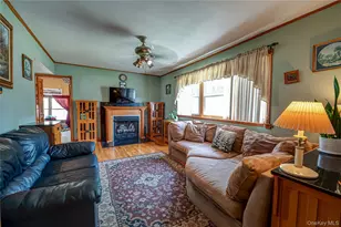 135 Howard St, Port Jefferson, NY 11776 - Photo 2
