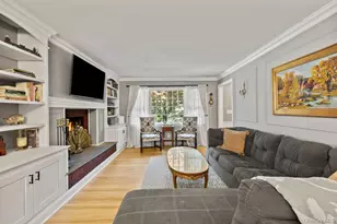 13 Provost Dr, Airmont, NY 10901 - Photo 8