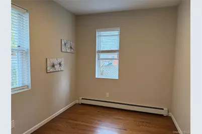 76 Van Cott Avenue, Hempstead, NY 11550 - Photo 10