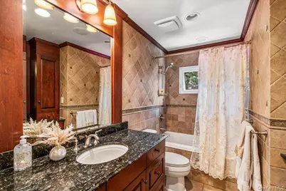 21 Lydia Lane, Garden City, NY 11530 - Photo 16