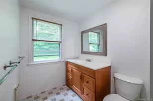 25 Crosshill Rd, Hartsdale, NY 10530 - Photo 20