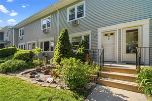 127 Cardinal Ln, Islip, NY 11731 - Photo 2