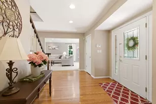 1 Regal Ct, Saint James, NY 11780 - Photo 4