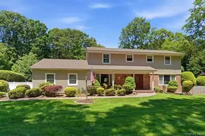 1 Regal Court, Saint James, NY 11780 - Photo 2