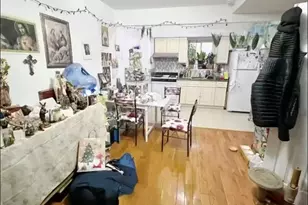 35-09 Leavitt St, Flushing, NY 11354 - Photo 2