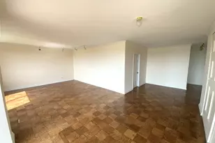 270-10 Grand Central Pkwy, Floral Park, NY 11005 - Photo 6