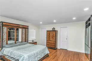 214-04 33rd Ave, Bayside, NY 11361 - Photo 14