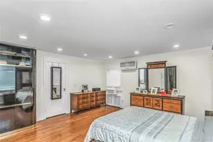 214-04 33rd Ave, Bayside, NY 11361 - Photo 16