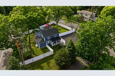 2 Taft Avenue, Islip, NY 11751 - Photo 28