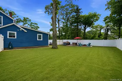 2 Taft Avenue, Islip, NY 11751 - Photo 26