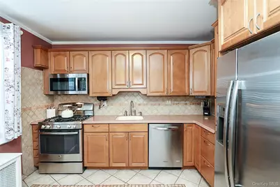 95-20 239th Street, Floral Park, NY 11001 - Photo 12