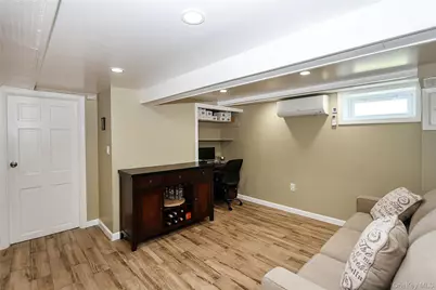 95-20 239th Street, Floral Park, NY 11001 - Photo 28