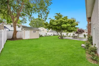 5 E Grove Street, Massapequa, NY 11758 - Photo 36
