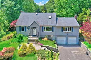100 Elwood Rd, Northport, NY 11768 - Photo 2