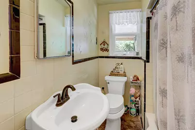100 Elwood Road, Northport, NY 11768 - Photo 18