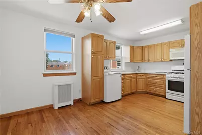 254-18 2nd Floor 75 Ave #Upper, Glen Oaks, NY 11004 - Photo 8