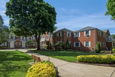 254-18 2nd Floor 75 Ave #Upper, Glen Oaks, NY 11004 - Photo 4