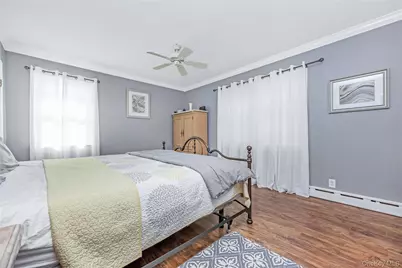 85 Wayne Street, Hauppauge, NY 11788 - Photo 18