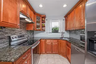 85 Wayne St, Hauppauge, NY 11788 - Photo 10