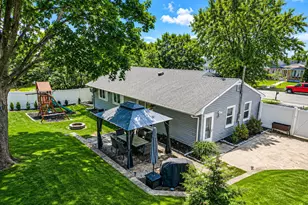 16 Valley St, Ronkonkoma, NY 11779 - Photo 40