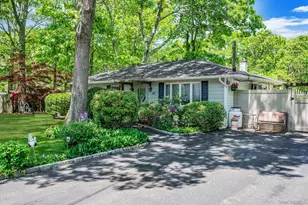 49 Washington Ave, Mastic Beach, NY 11951 - Photo 4