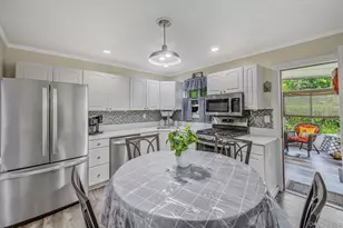49 Washington Ave, Mastic Beach, NY 11951 - Photo 12