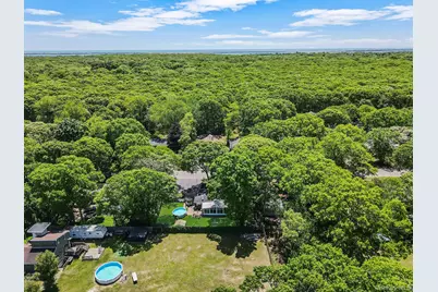 49 Washington Avenue, Mastic Beach, NY 11951 - Photo 36