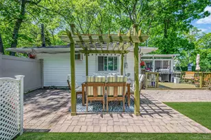 49 Washington Ave, Mastic Beach, NY 11951 - Photo 26