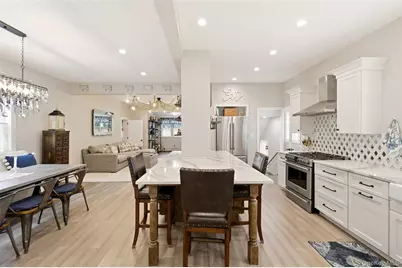 72 E Hitchcock Avenue, Floral Park, NY 11001 - Photo 8