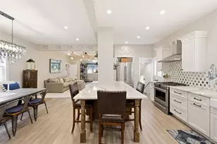 72 E Hitchcock Ave, Floral Park, NY 11001 - Photo 8