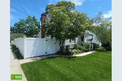 3 Benjamin Avenue, Amityville, NY 11701 - Photo 2