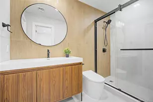 105 Moore St, New Hyde Park, NY 11040 - Photo 12