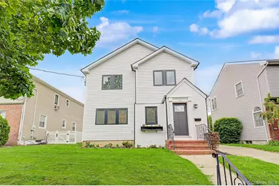 105 Moore Street, New Hyde Park, NY 11040 - Photo 4