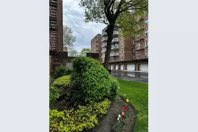 149-30 88th Street #3D, Howard Beach, NY 11414 - Photo 4