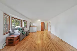 2 Linden Ave, Holtsville, NY 11742 - Photo 10