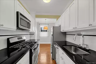4784 Boston Post Rd, Pelham, NY 10803 - Photo 8