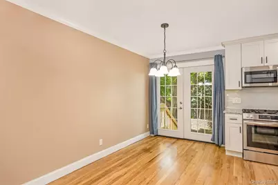 233 Walnut Street, Massapequa Park, NY 11762 - Photo 8