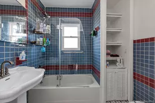104-14 212th St, Queens Village, NY 11429 - Photo 14
