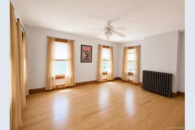 248 N Highland Avenue, Chestnut Ridge, NY 10965 - Photo 8