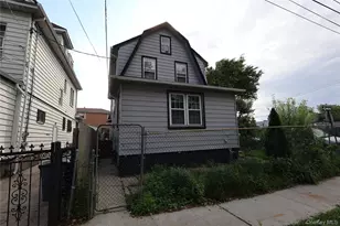 94-02 125th St, Richmond Hill, NY 11419 - Photo 2