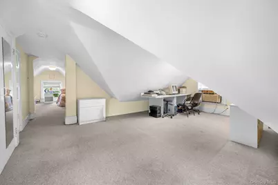 51 Maple Drive, Great Neck, NY 11021 - Photo 24