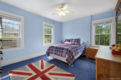 51 Maple Drive, Great Neck, NY 11021 - Photo 18